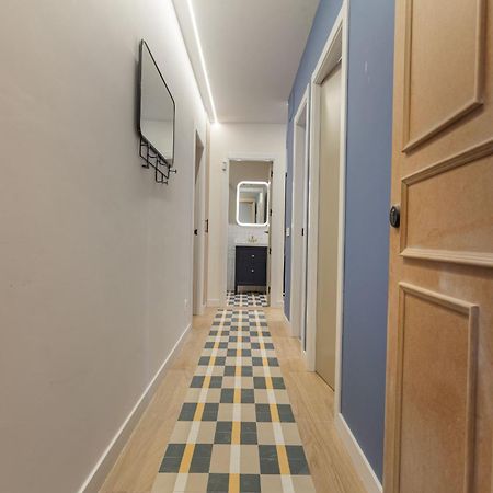 4 Ways En Madrid Lejlighed Eksteriør billede