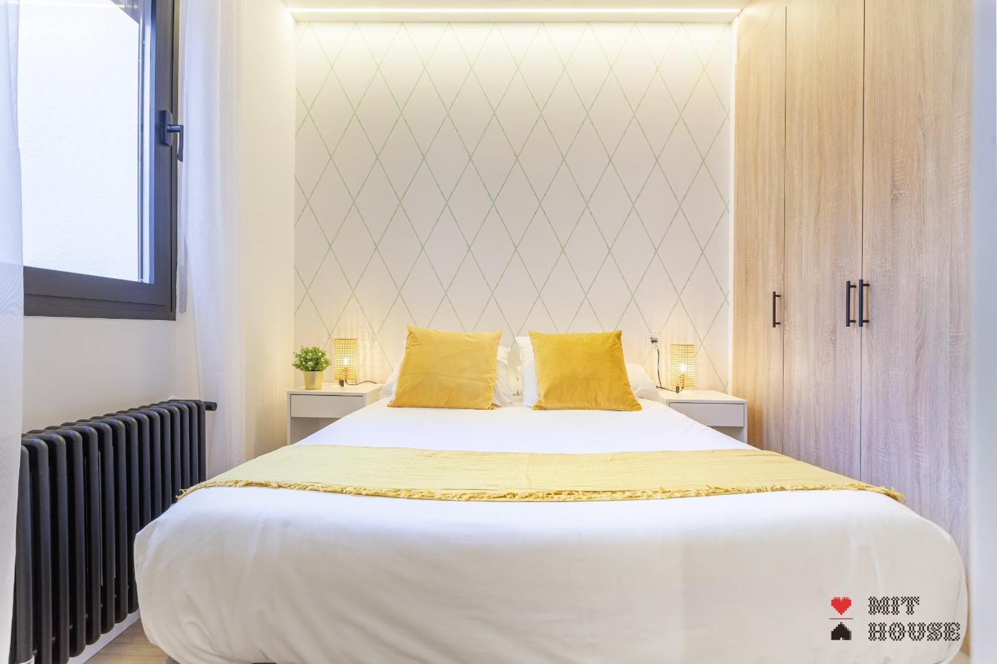 4 Ways En Madrid Lejlighed Eksteriør billede